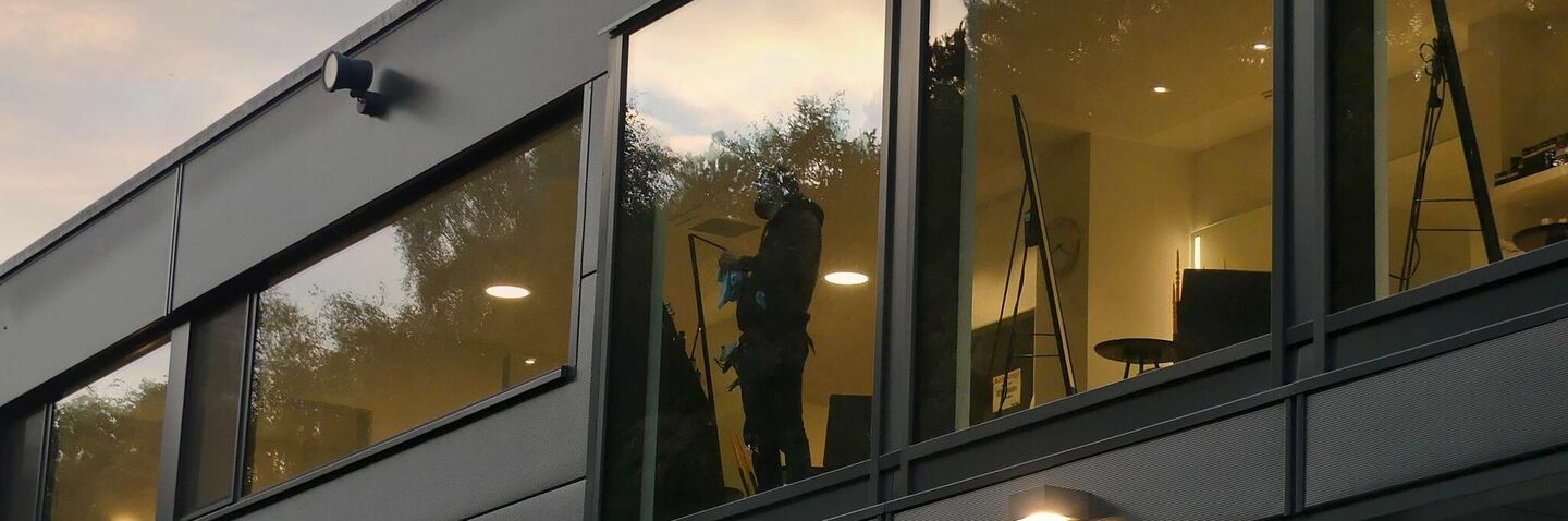 Glasreinigung und Fassadenreinigung